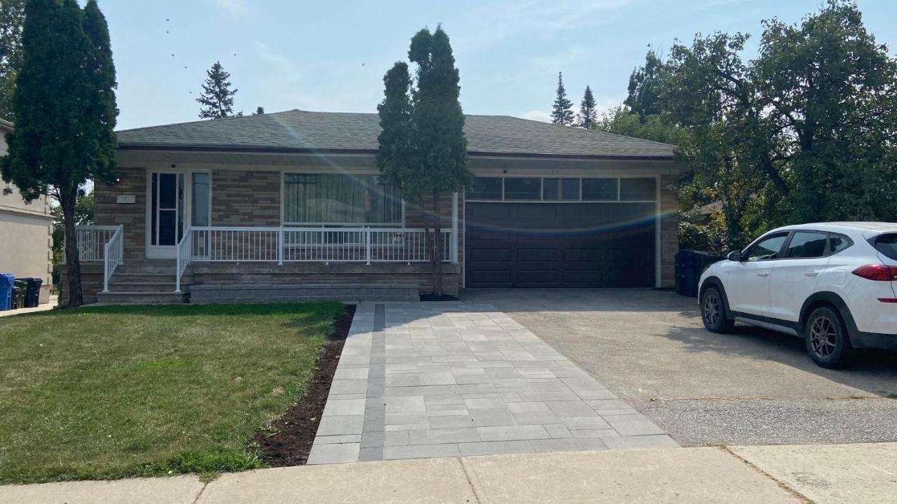 Spectacular 3 Bedroom 2 Wr House - Close To Airport Toronto Kültér fotó