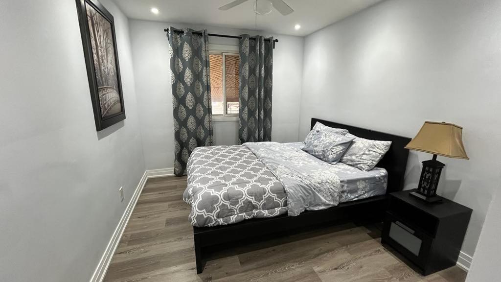 Spectacular 3 Bedroom 2 Wr House - Close To Airport Toronto Kültér fotó